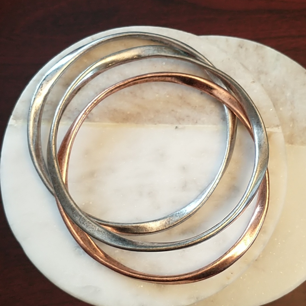 Bangle bracelets - Picture 3 of 3